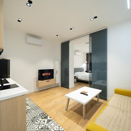 Cosy Urban Central Apartment Тирана Экстерьер фото