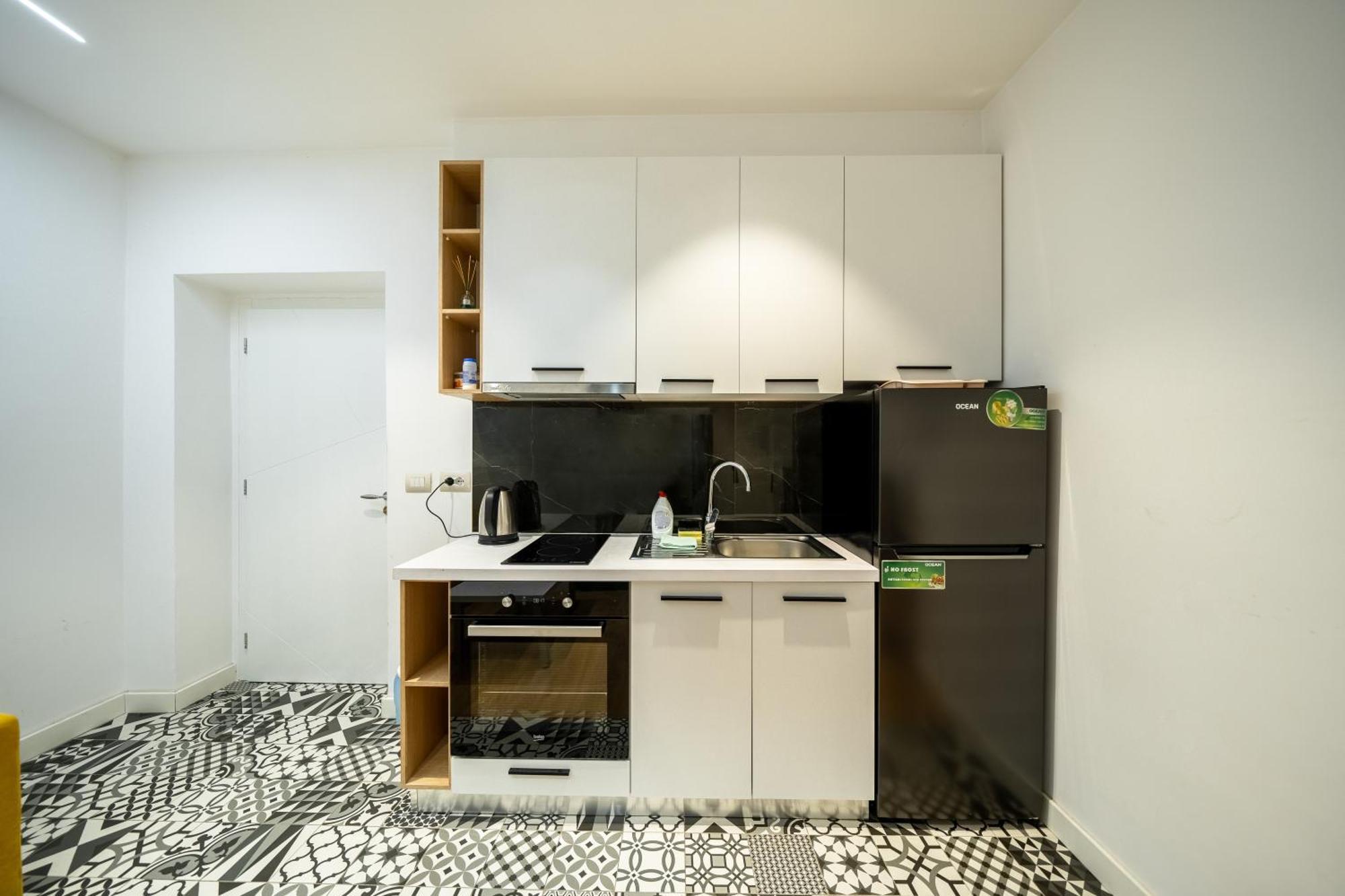Cosy Urban Central Apartment Тирана Экстерьер фото